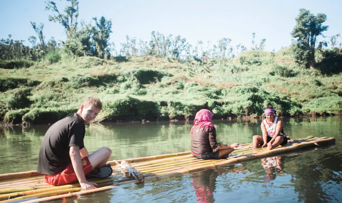 IVHQ videographer Andrew Ahmed visits the Fiji volunteer program