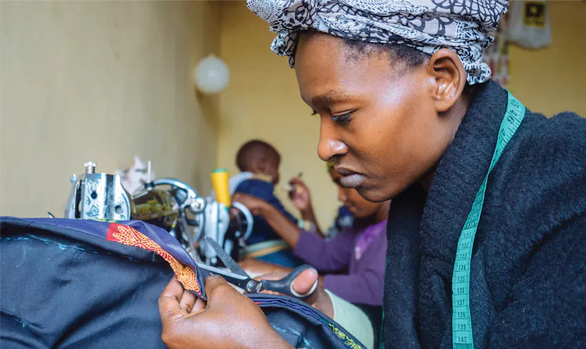 Teaching abroad with women-specific projects