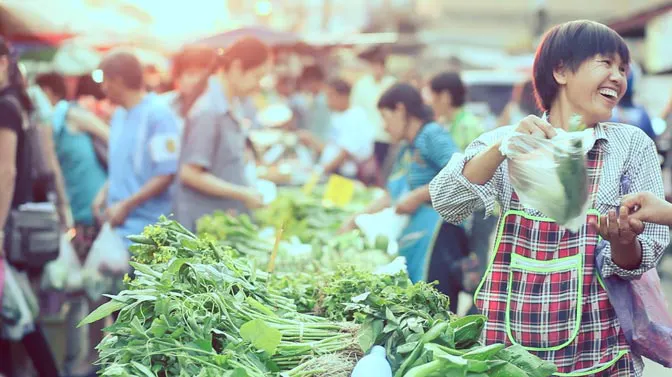 Visiting the markets in Thailand