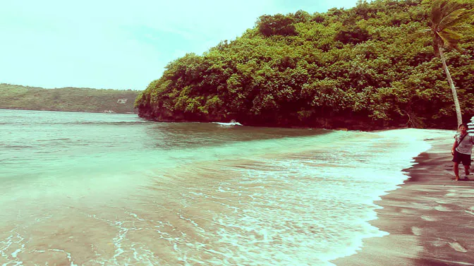 Fundraising idea volunteer abroad ocean swim