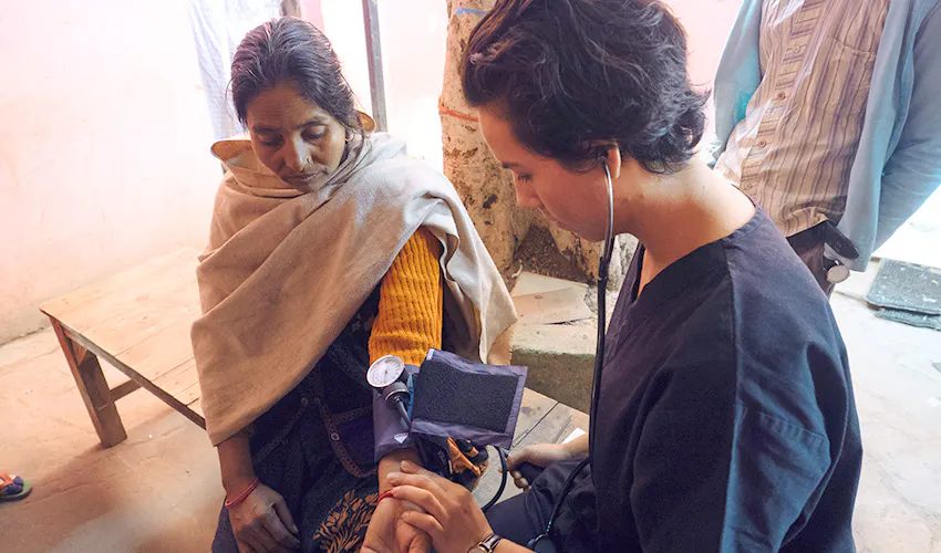 Medical volunteer in India with International Volunteer HQ