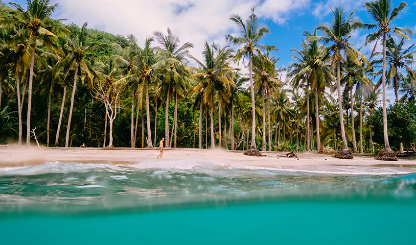 Travel and explore Bali with IVHQ on your winter break