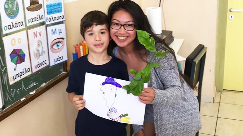 Making an imapct on the Sports & Arts volunteering project With Refugees in Greece.