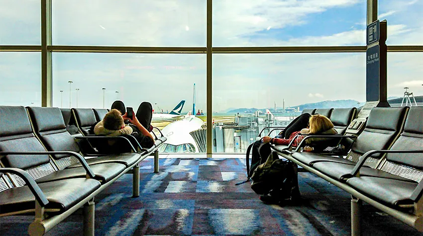 How to get cheap last minute flights for your volunteer abroad trip.