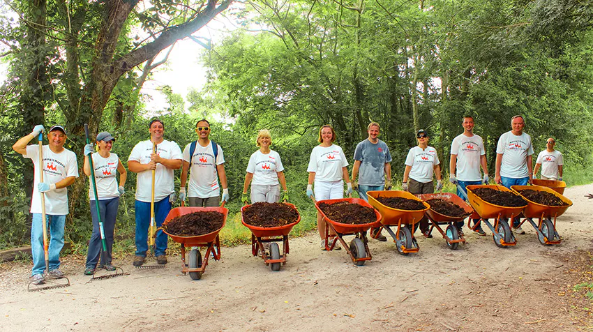 Creating a Lasting Legacy in Your Golden Years by volunteering with IVHQ