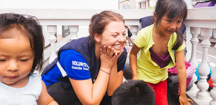 Volunteer on the School Break project with IVHQ in Quito Ecuador