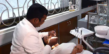 Volunteer on the Dentistry project in Kerala, India with IVHQ
