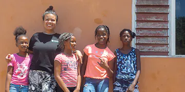 Volunteer on the Childcare project with IVHQ in Jamaica