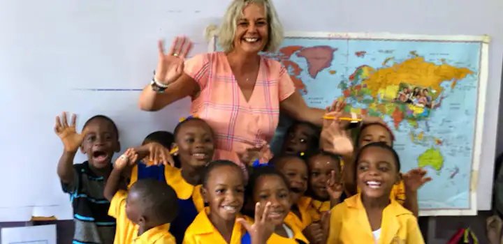 Volunteer on the Teaching English project with IVHQ in Jamaica