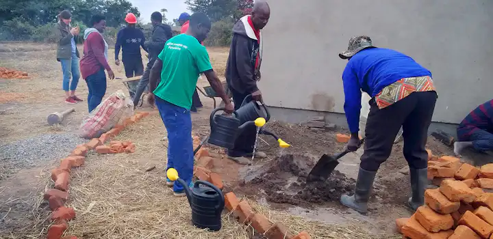 Volunteer on the Construction and Renovation project with IVHQ in Malawi