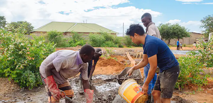 Volunteer on the Construction and Renovation project in Zambia with IVHQ